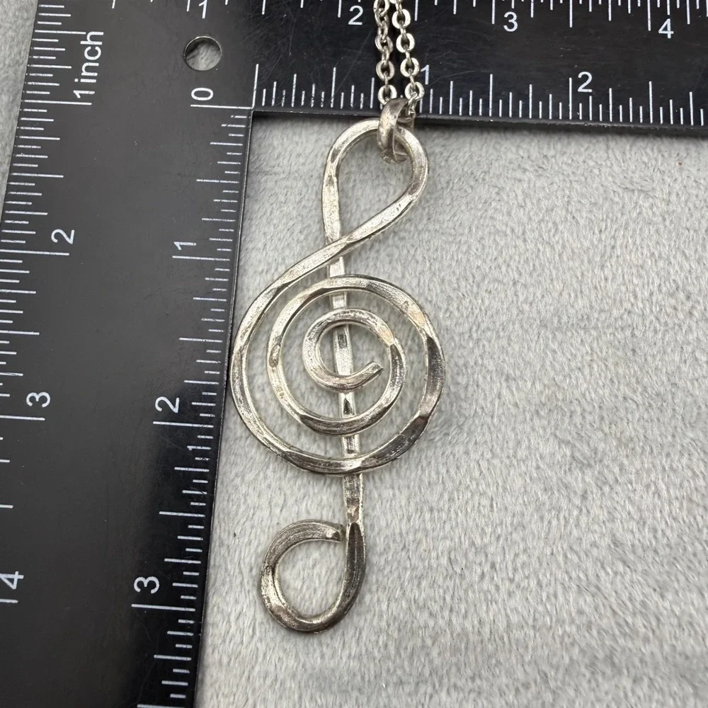 Vintage Estate Necklace Silver Tone Treble Clef Music Pendant 30 Inch